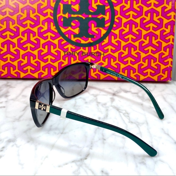 ✨Tory Burch Sunglasses - Picture 2 of 9